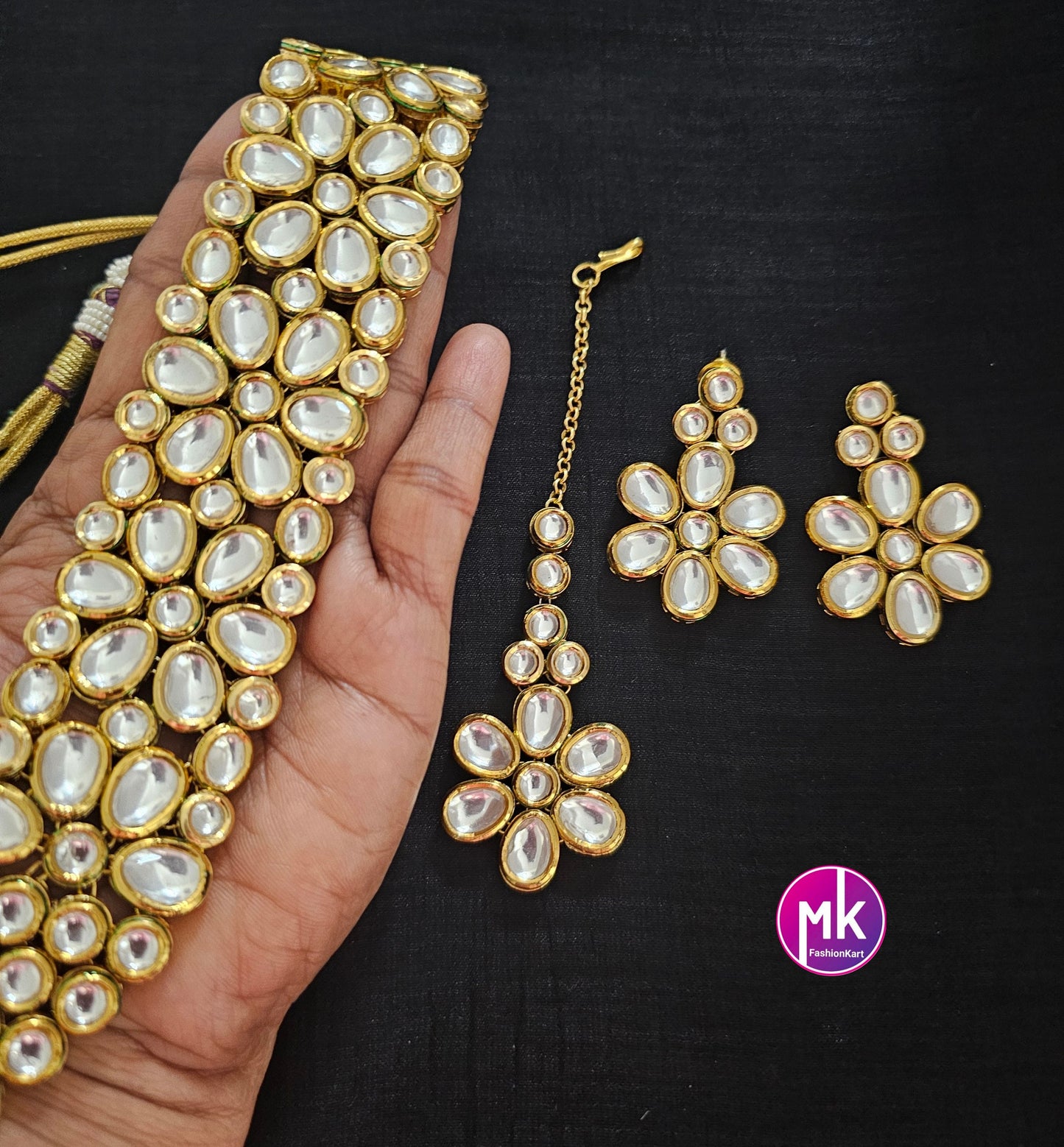 Bollywood Jaipur high quality Kundan with back meenakari work Flower design Choker, matching Earrings and Tikka - MK Fashionkart