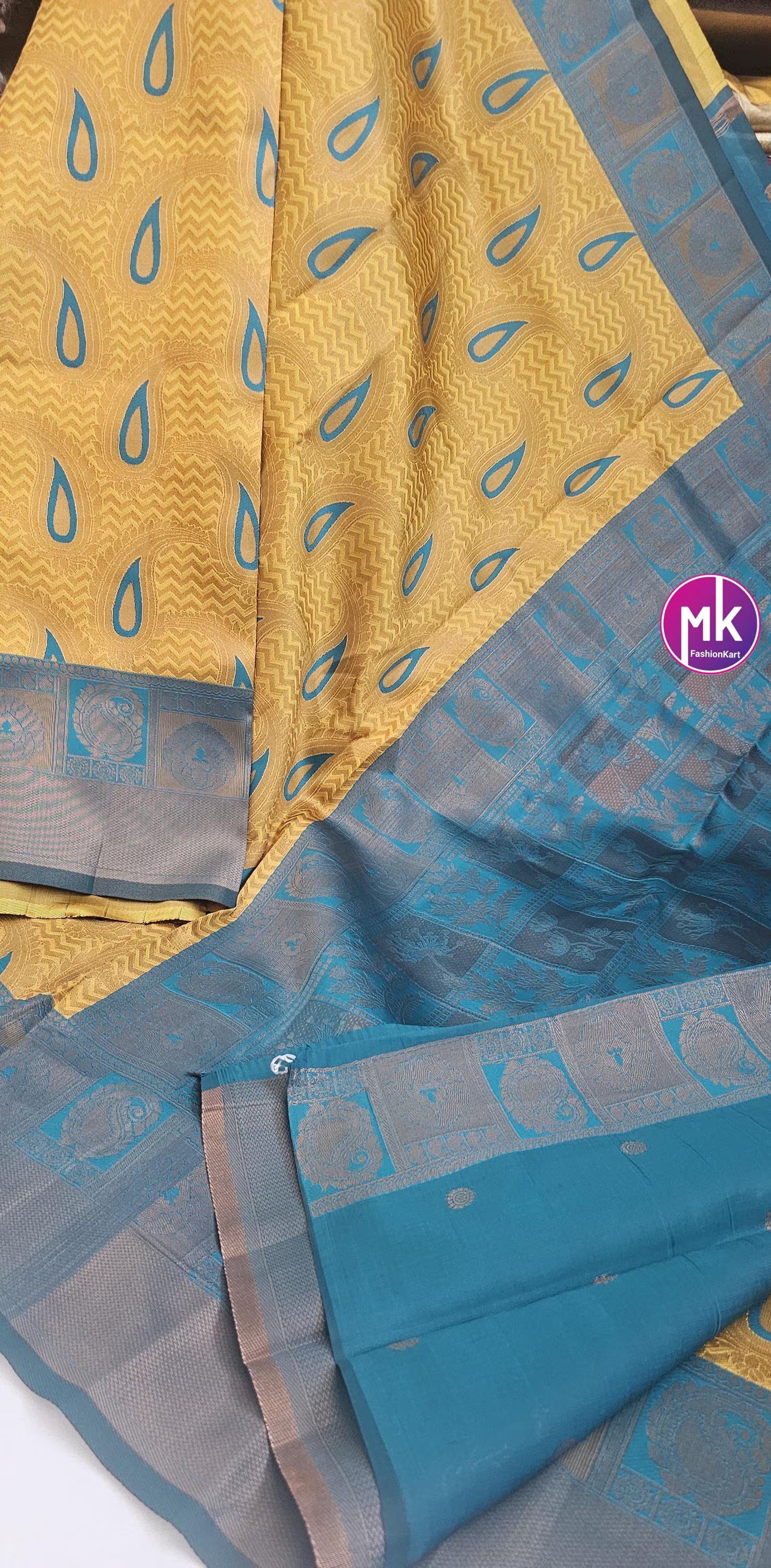 Elite bridal 3D embosed Samuthrika/Vasthrakala style wedding Saree with running blouse (unstitched) - Wedding Saree - MK Fashionkart