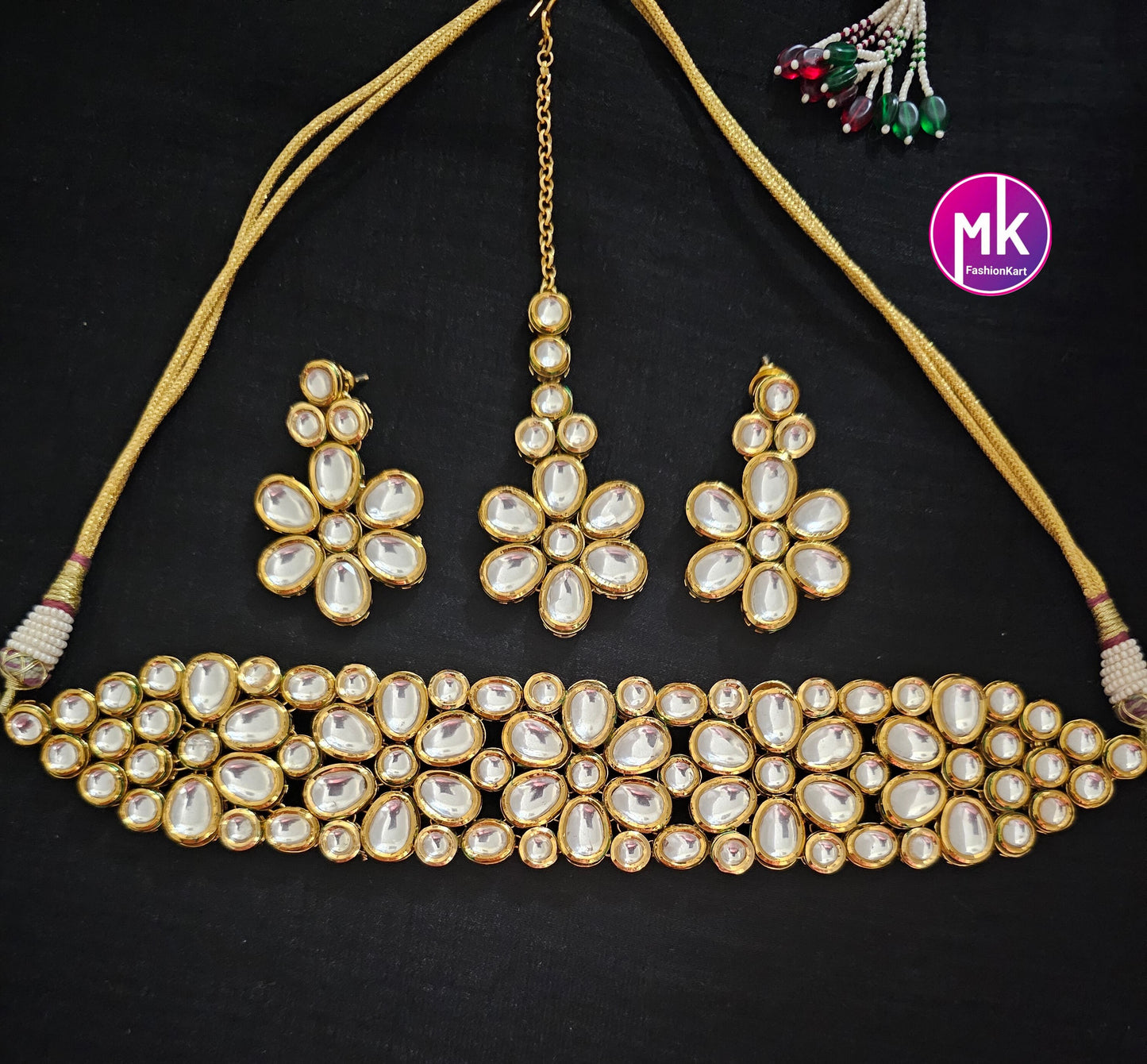 Bollywood Jaipur high quality Kundan with back meenakari work Flower design Choker, matching Earrings and Tikka - MK Fashionkart