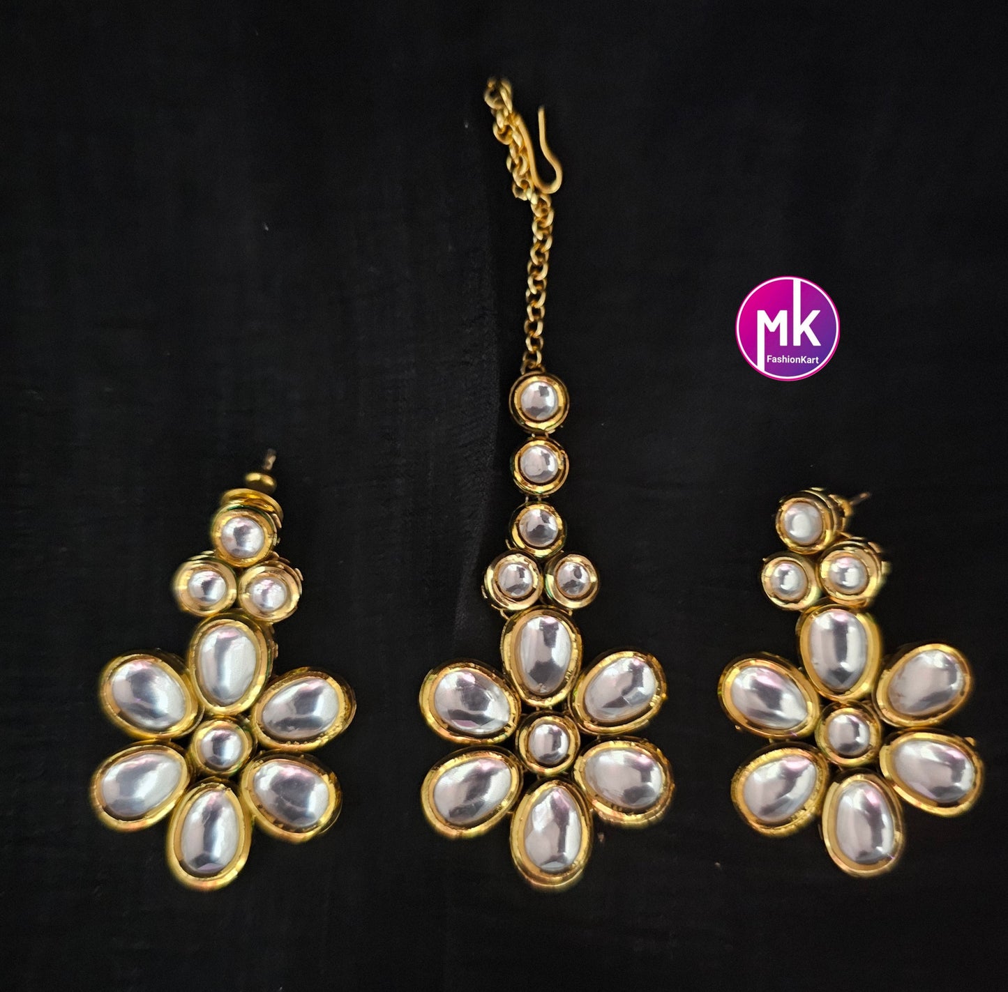 Bollywood Jaipur high quality Kundan with back meenakari work Flower design Choker, matching Earrings and Tikka - MK Fashionkart