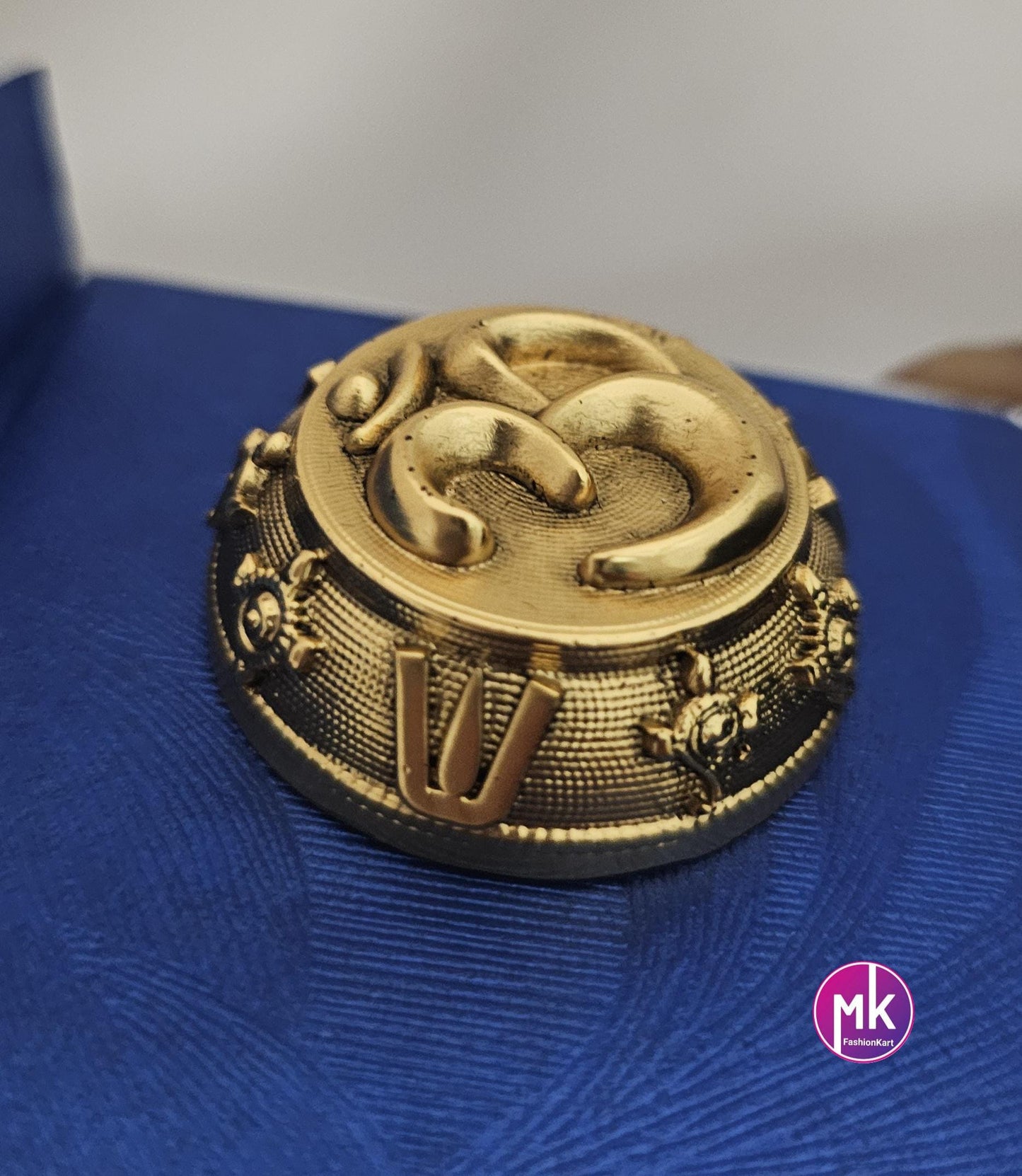 Traditional Om/Swastik Idol with beautifully crafted Satin velvet box - Spiritual/Housewarming/Birthday/Wedding day Gift - MK Fashionkart