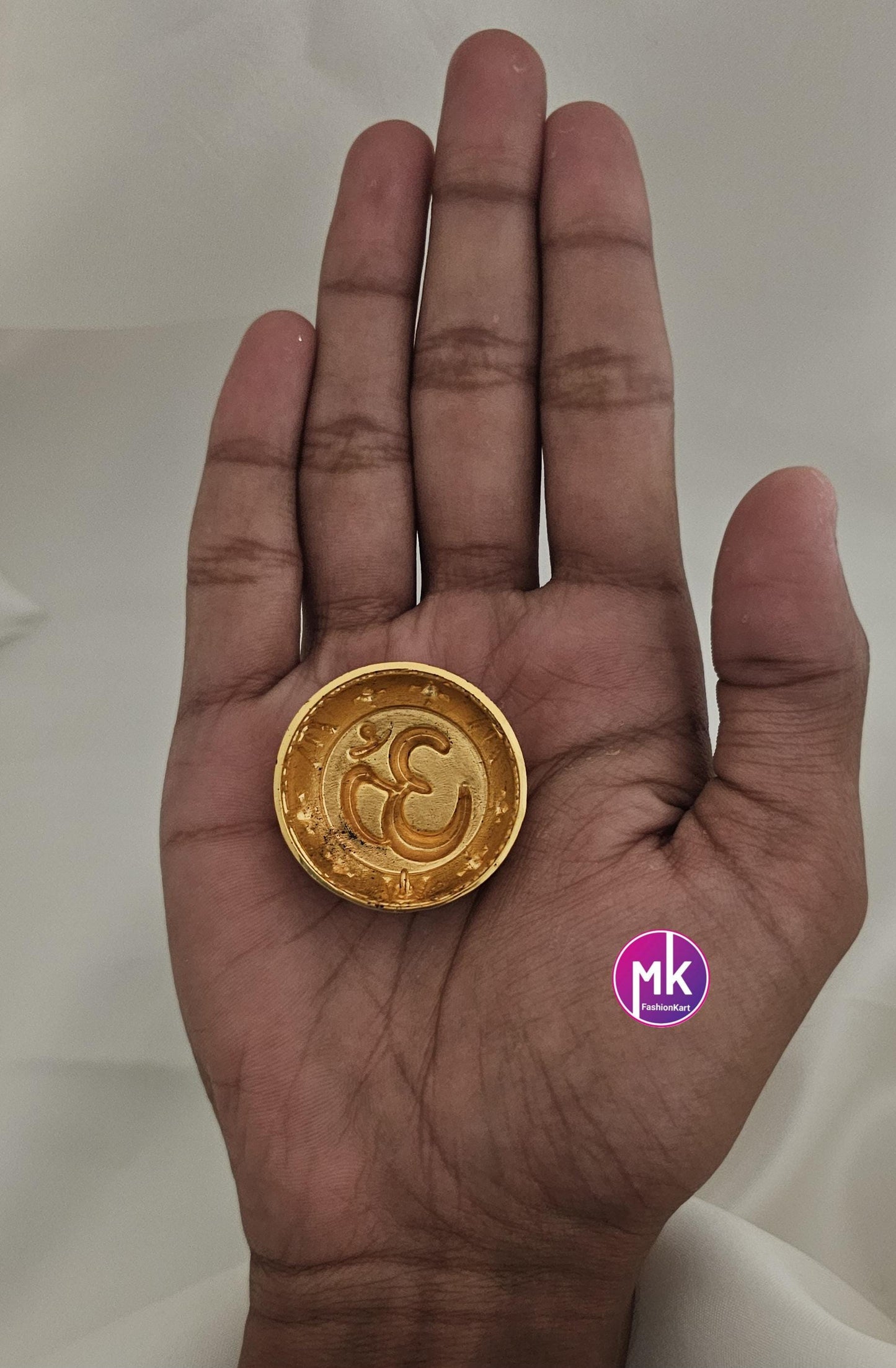 Traditional Om/Swastik Idol with beautifully crafted Satin velvet box - Spiritual/Housewarming/Birthday/Wedding day Gift - MK Fashionkart