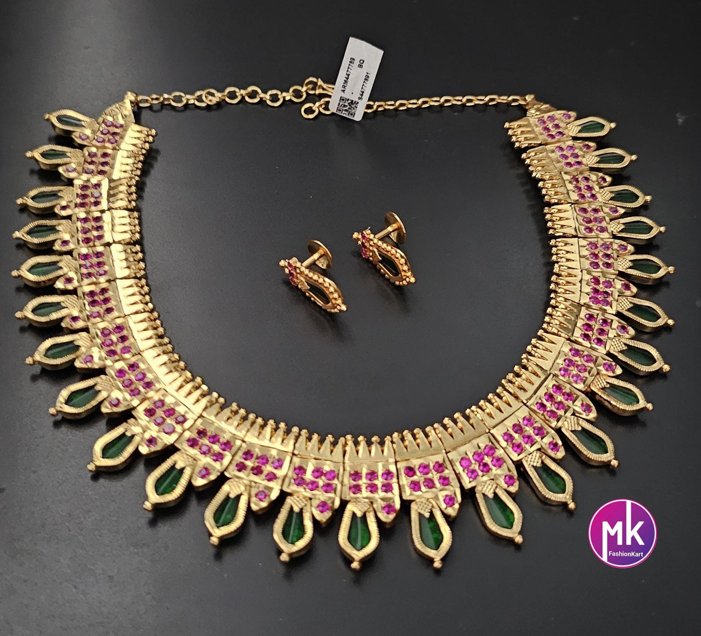 Traditional Bridal/Wedding Kerala style Gold finish palakka Big Necklace with matching Earrings - MK Fashionkart - Fashion Jewelry