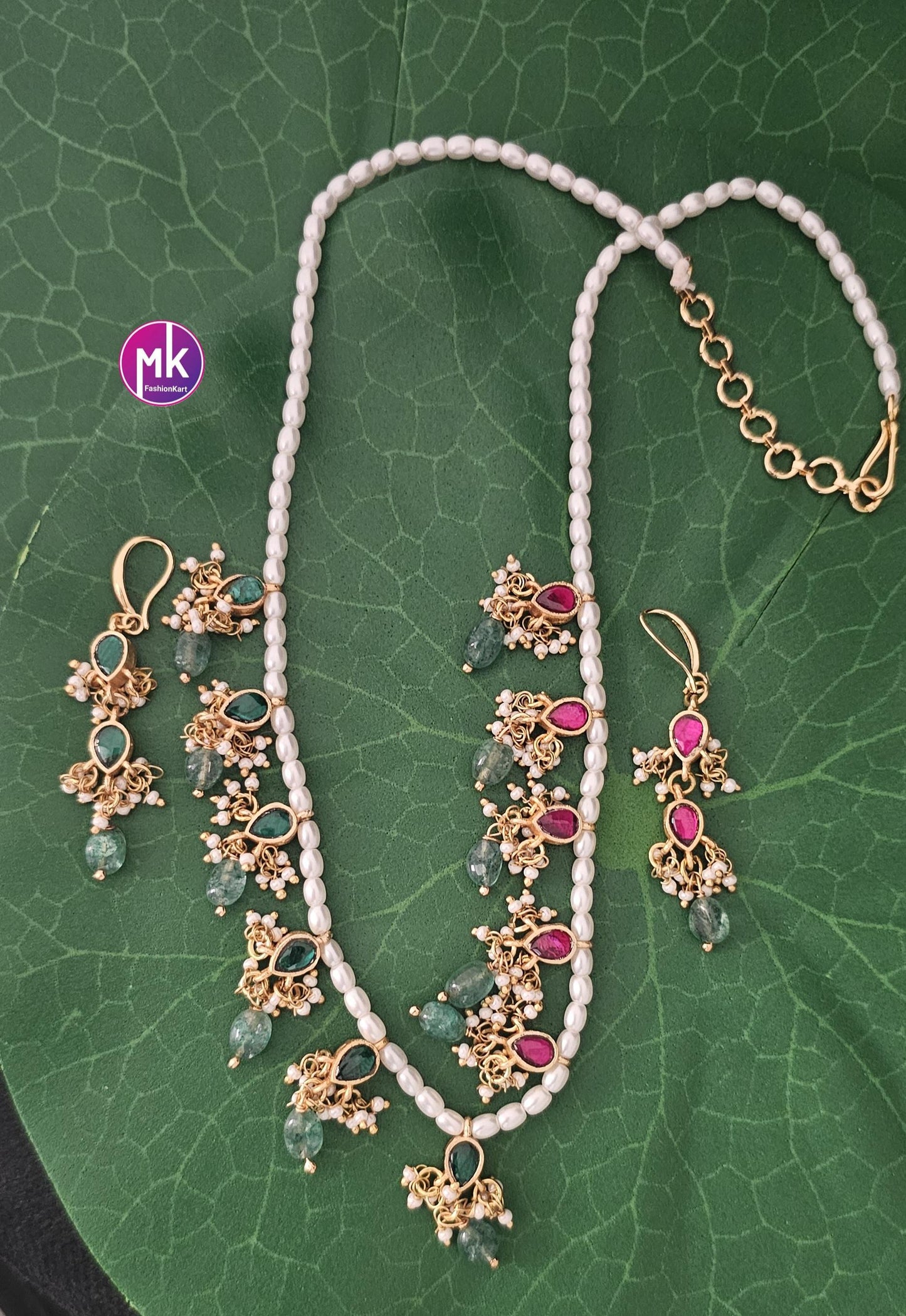 Jadau Kundan handmade Necklace with pearls and matching cute Earrings - Lite weight Jewelry - Fashion Jewelry - MK Fashionkart