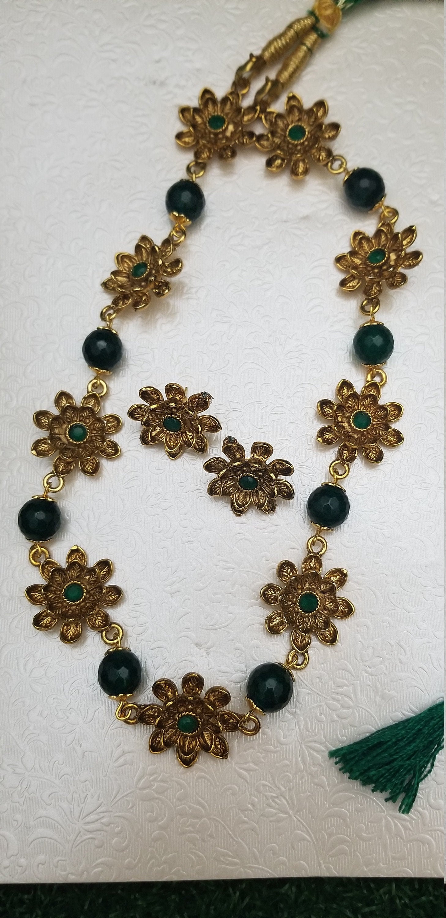 Flower Type Antique Gold chain with marching Earrings