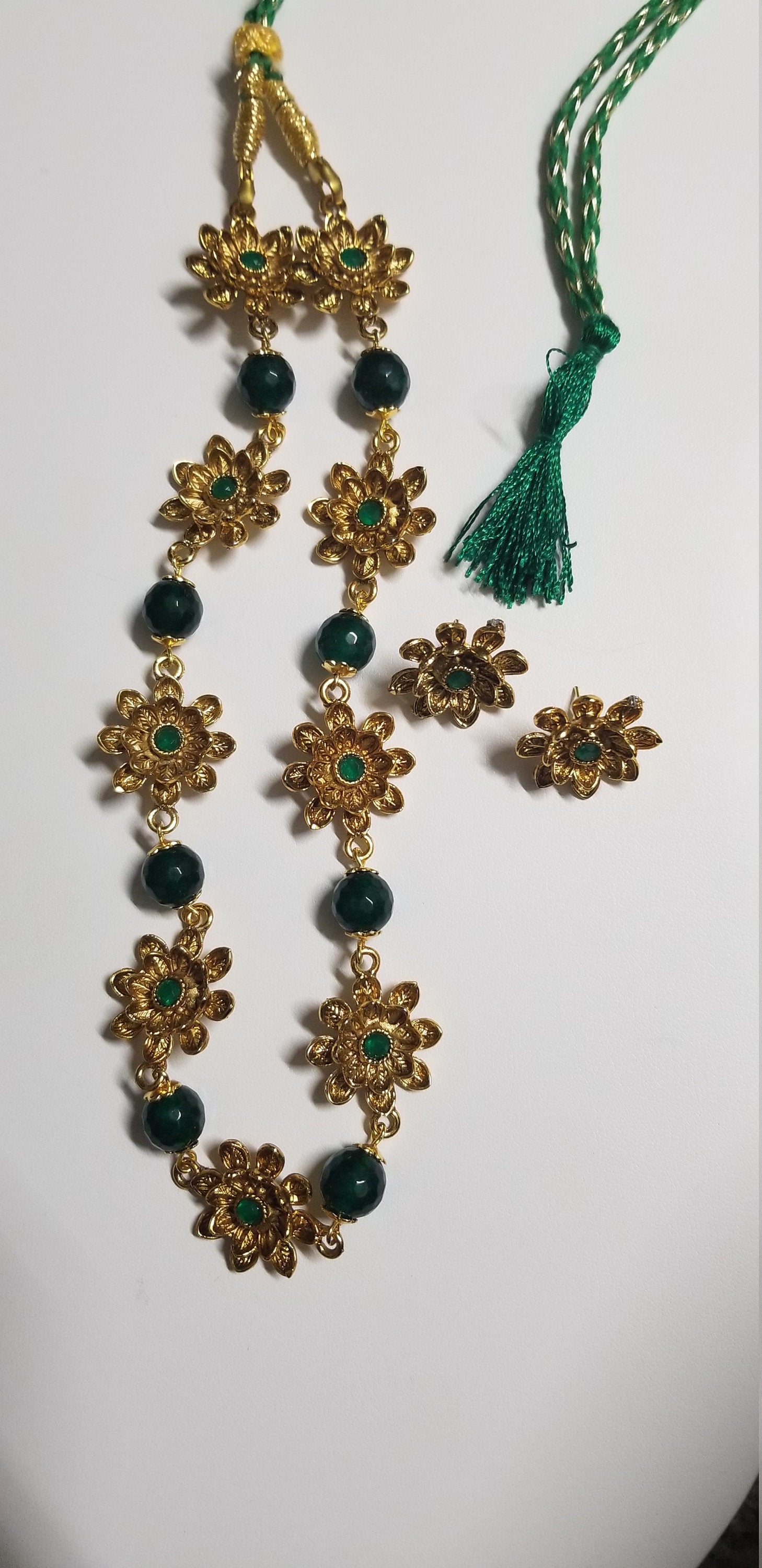 Flower Type Antique Gold chain with marching Earrings