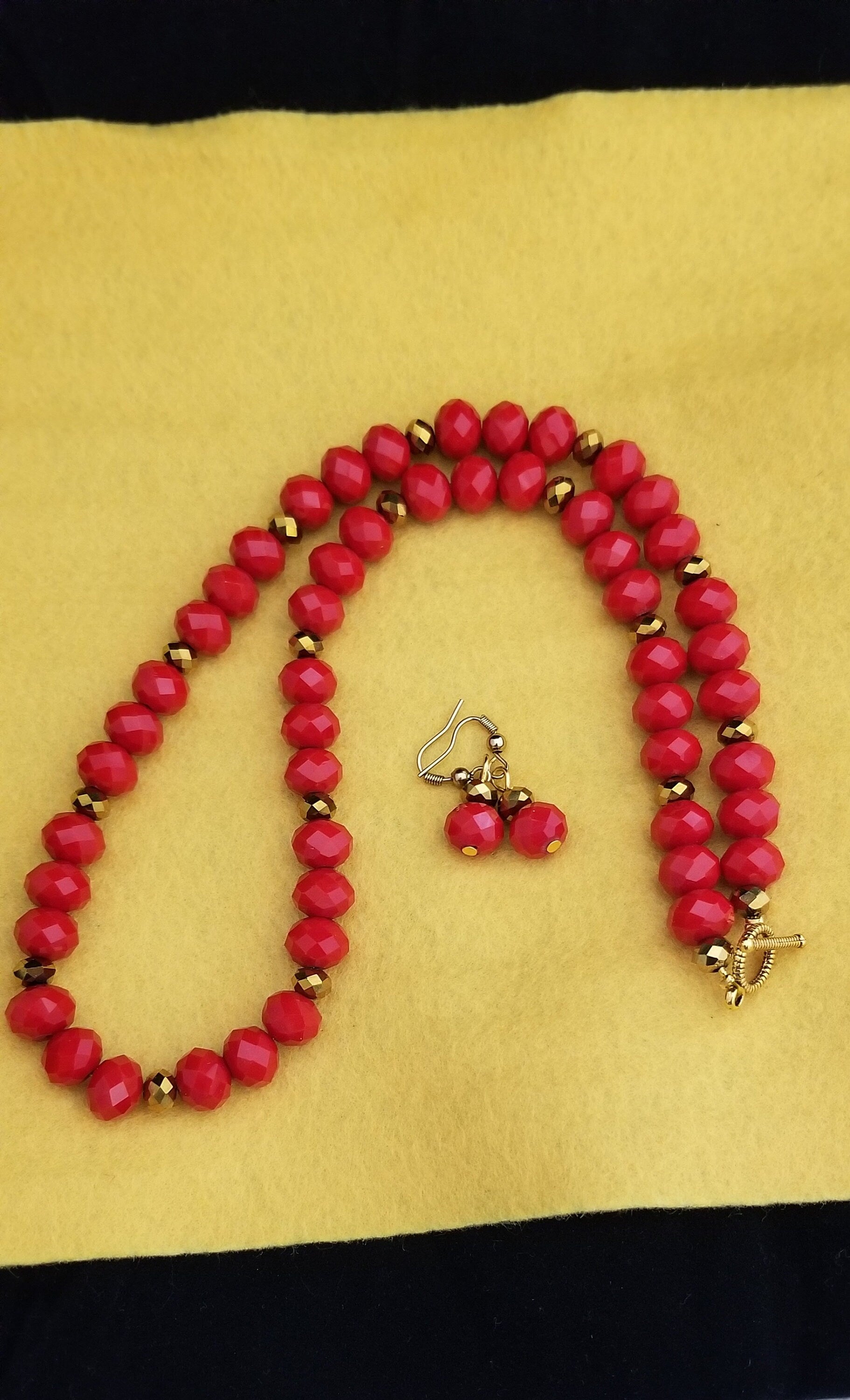 Red Crystal bead with gold bead trendy chain