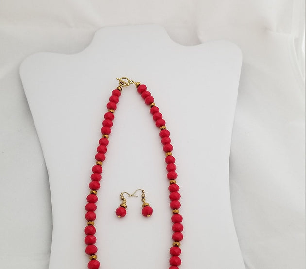 Red Crystal bead with gold bead trendy chain