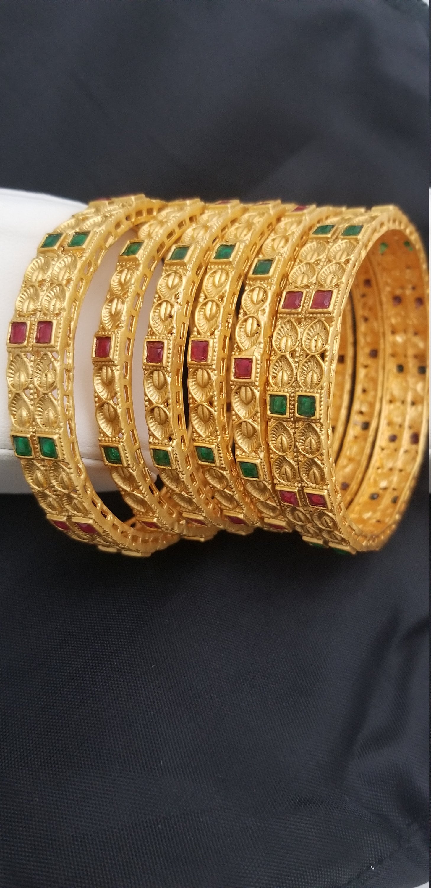 Matte finish Bangles with Red and Green AD stone -set of 6 bangles -  Size 2.6