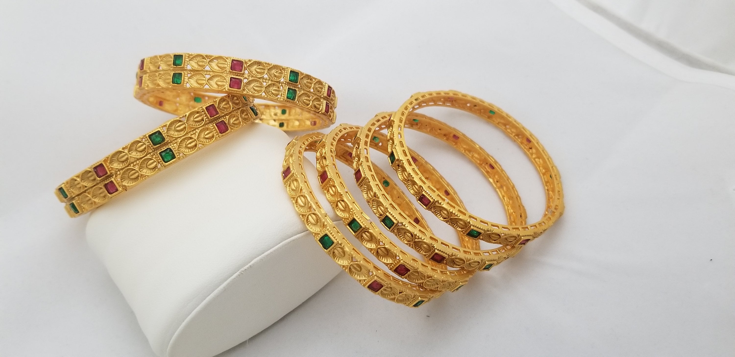 Matte finish Bangles with Red and Green AD stone -set of 6 bangles -  Size 2.6
