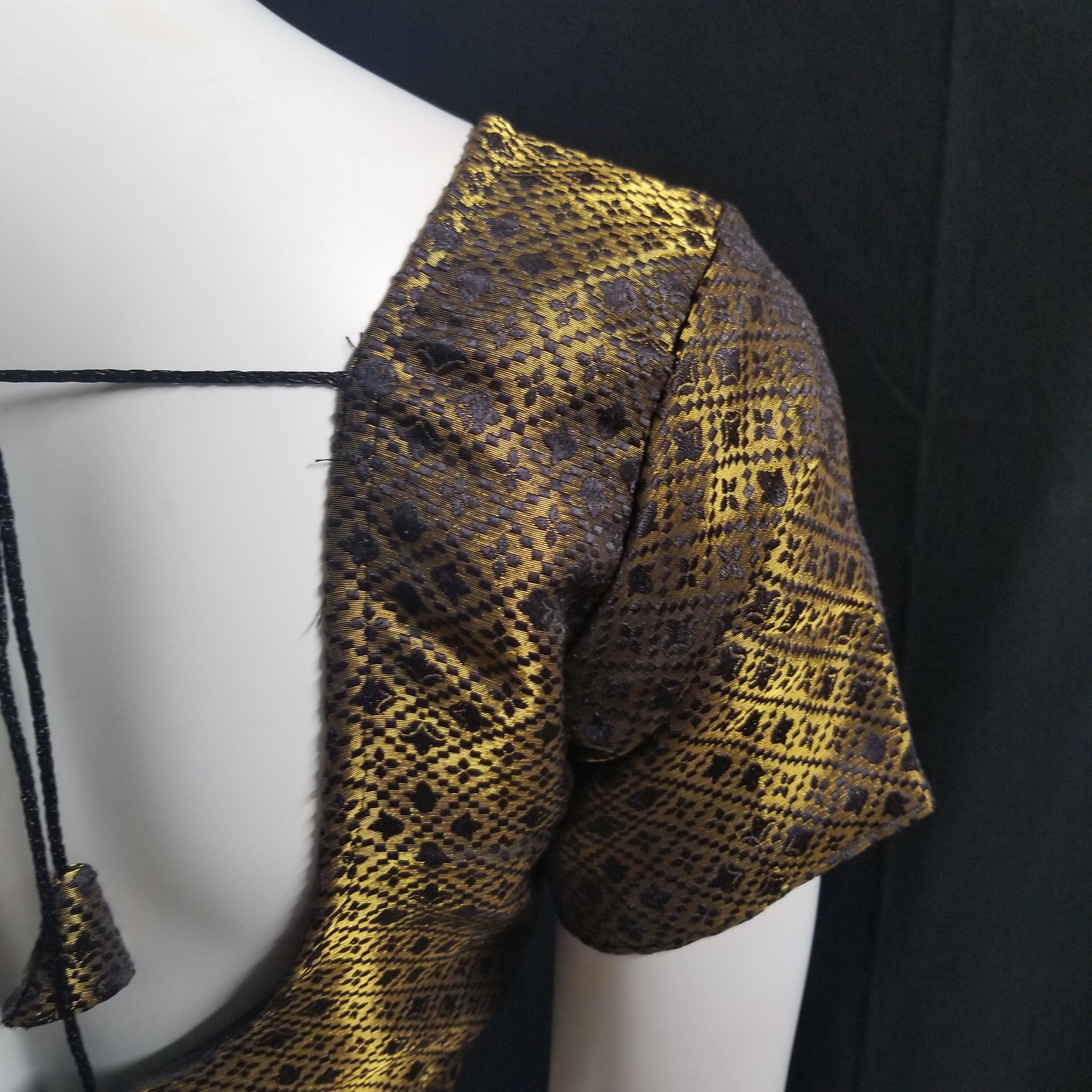 Readymade Saree Blouse - Black with gold Blouse for Saree - Princess cut with padded  - size 38" alter to 36"/40"