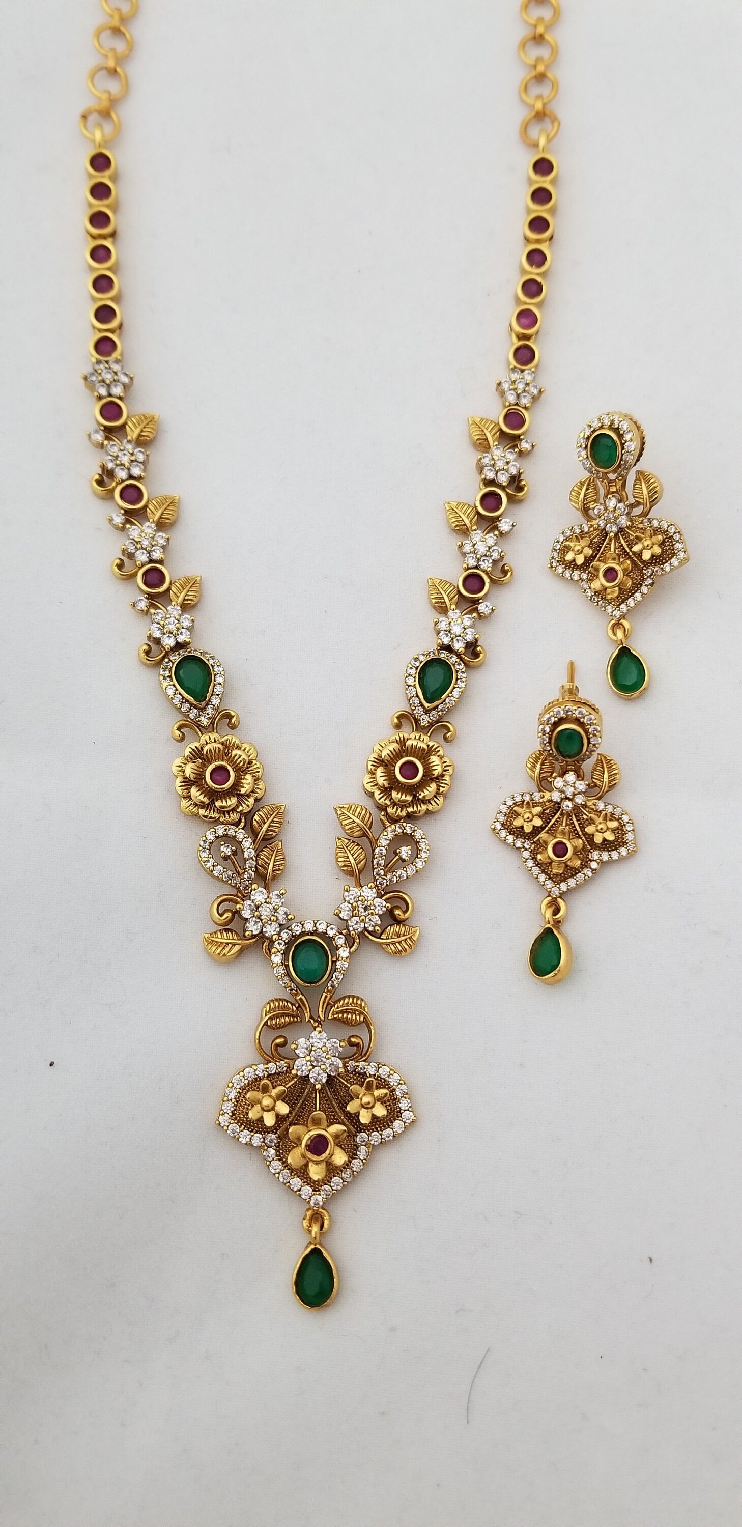 Premium Quality CZ matte finish Necklace with Beautiful Earrings