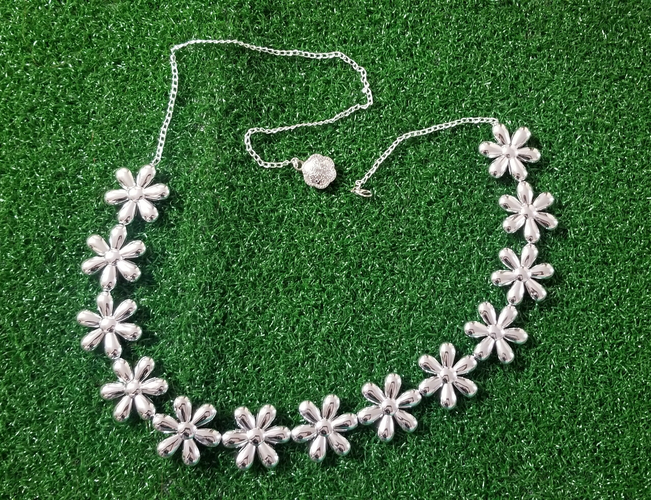 Flower Type Acrylic bead Hip belt with adjustable hook - Hip belt - Lehenga belt - Saree Belt