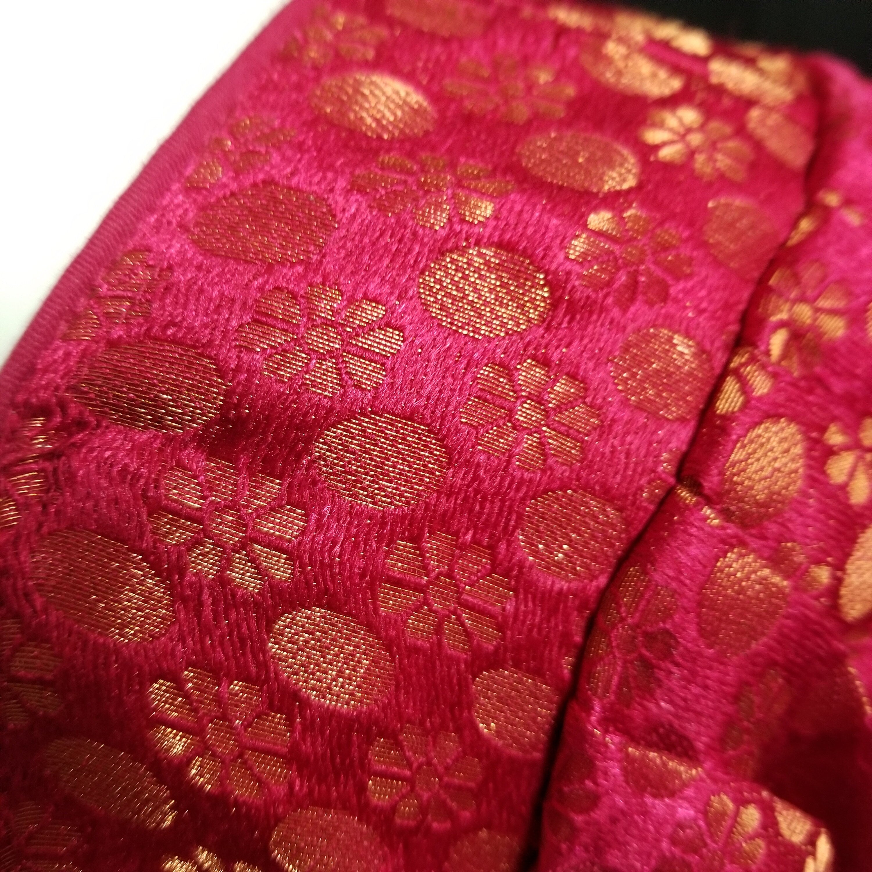 Readymade Saree Blouse - Dark Pink Puff Silk base Blouse - Princess cut with (removable) pad Blouse - size 36" (Can alter 34, 38)
