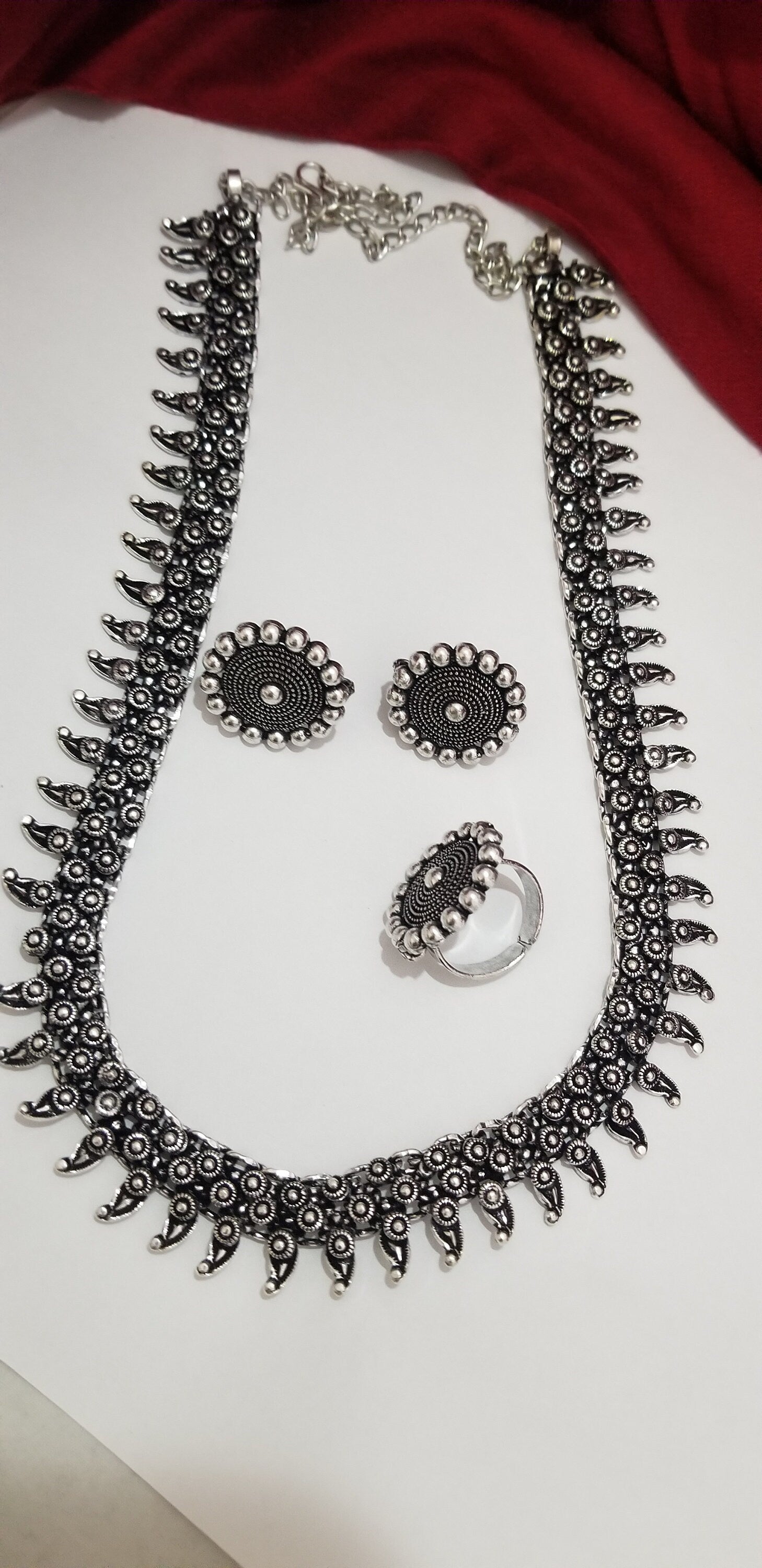 Antique Silver Chain with matching big Earrings and Finger Ring