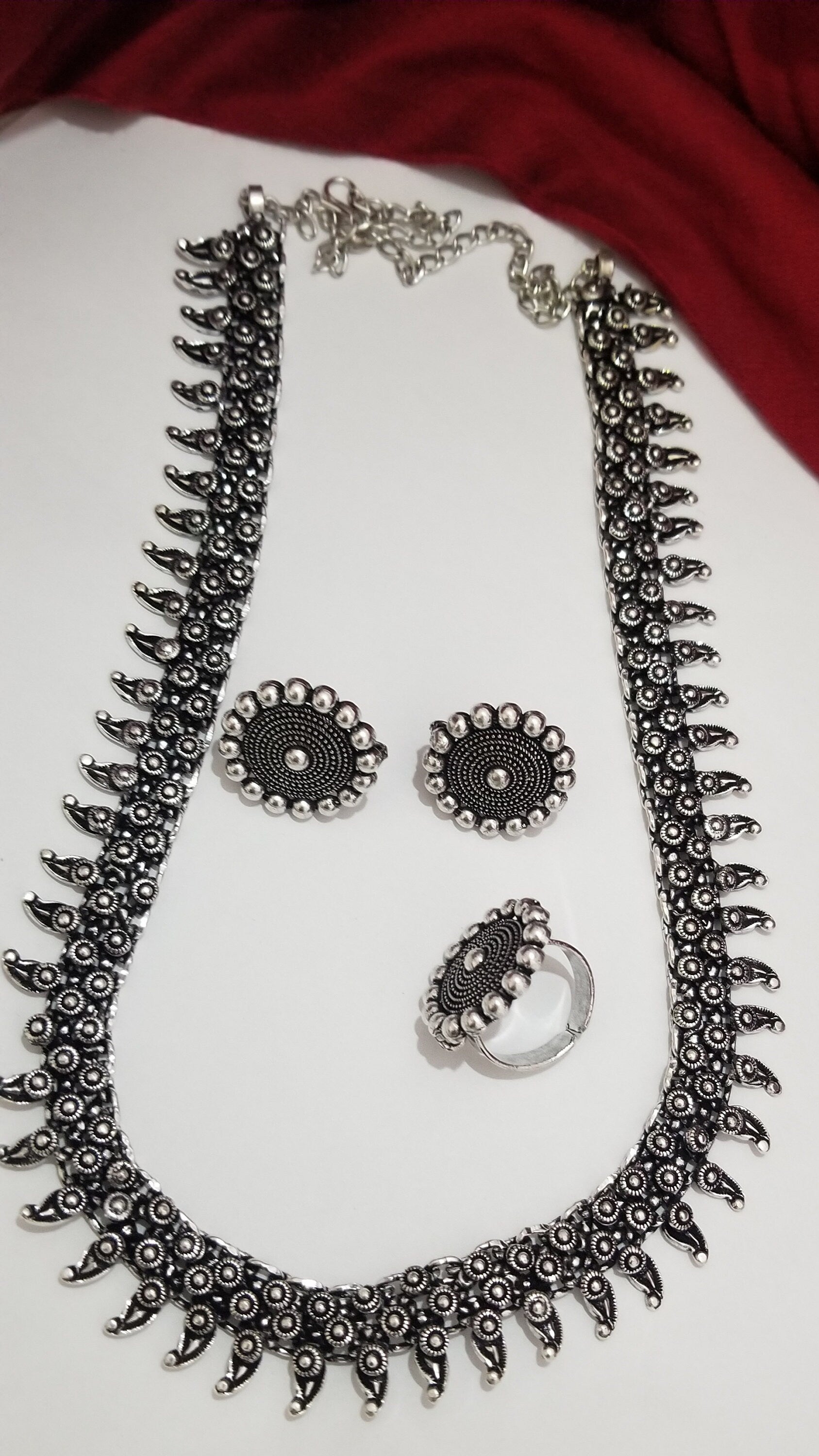 Antique Silver Chain with matching big Earrings and Finger Ring