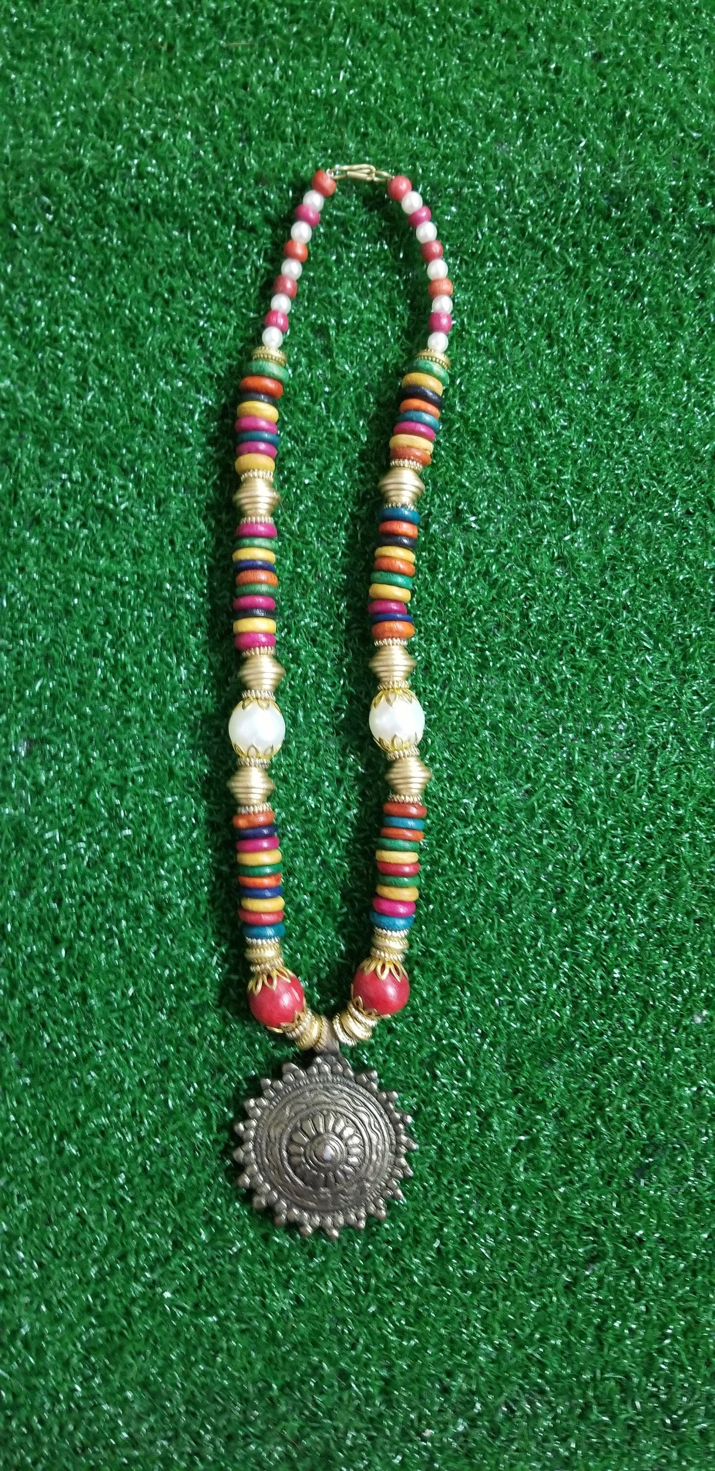 bead chain with pendent