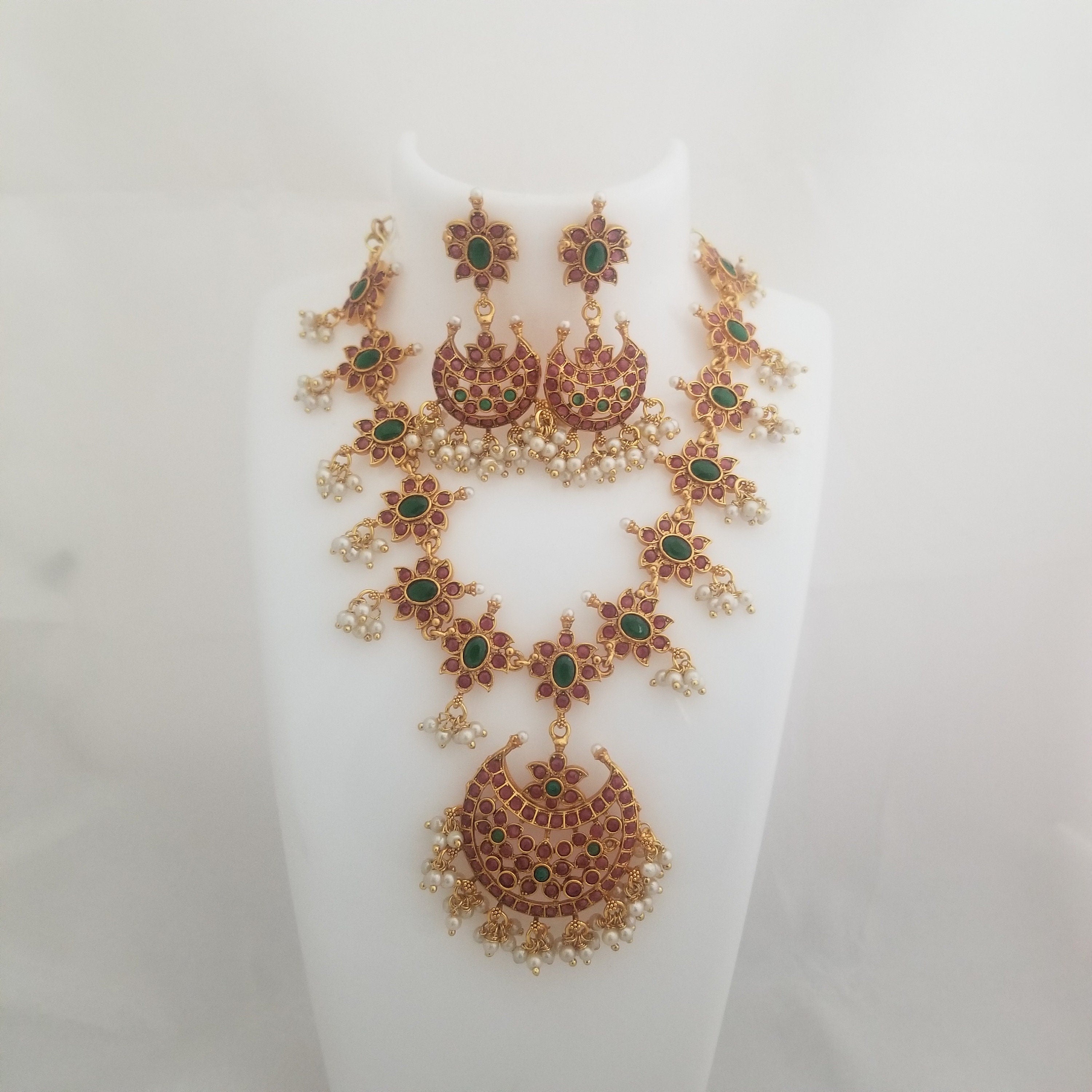 Premium Quality Kemp stone Guttapusalu Necklace with matching Earrings