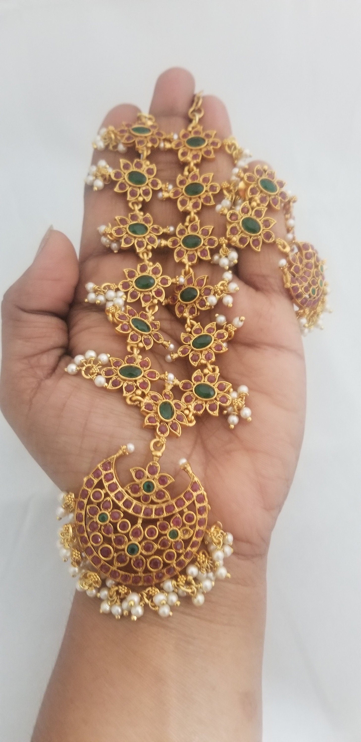 Premium Quality Kemp stone Guttapusalu Necklace with matching Earrings