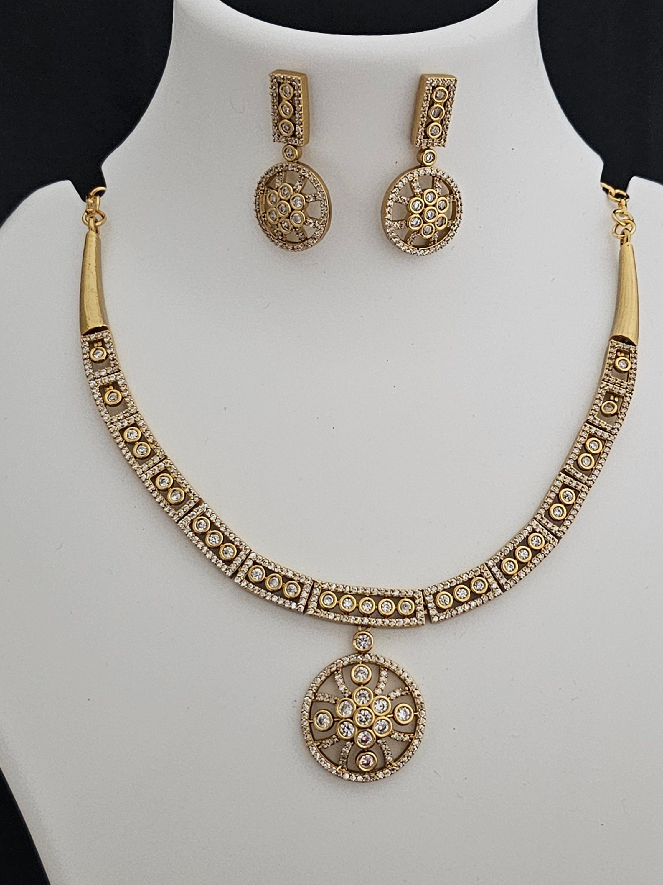 Flower type Premium Quality Matte finish Necklace with matching Earrings