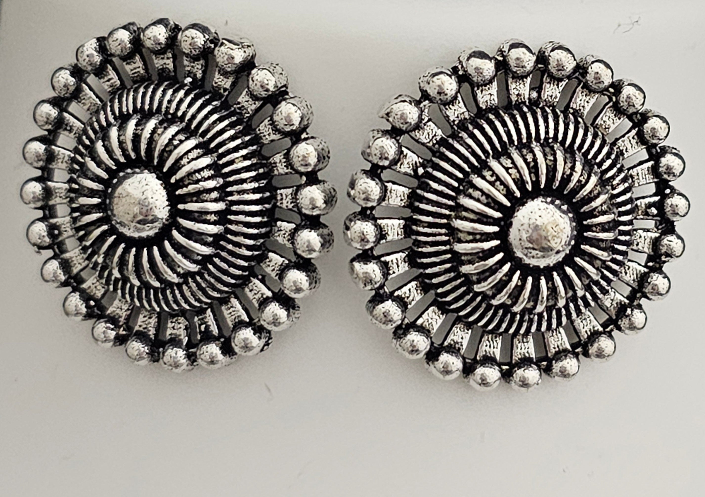 Premium quality Antique Silver Choker with matching Earrings