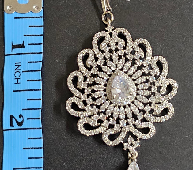 AD stone with Diamond finish with stone hanging Tikka/Nethichutti