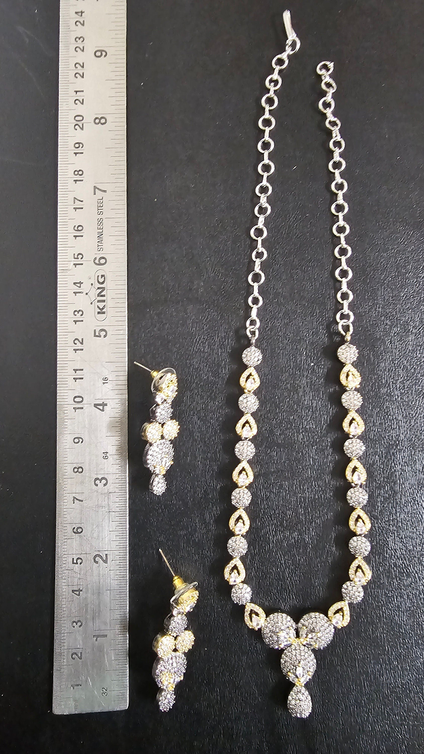 Premium Quality Gold and Black Polish Victorian Necklace with Beautiful Victorian matching Earrings