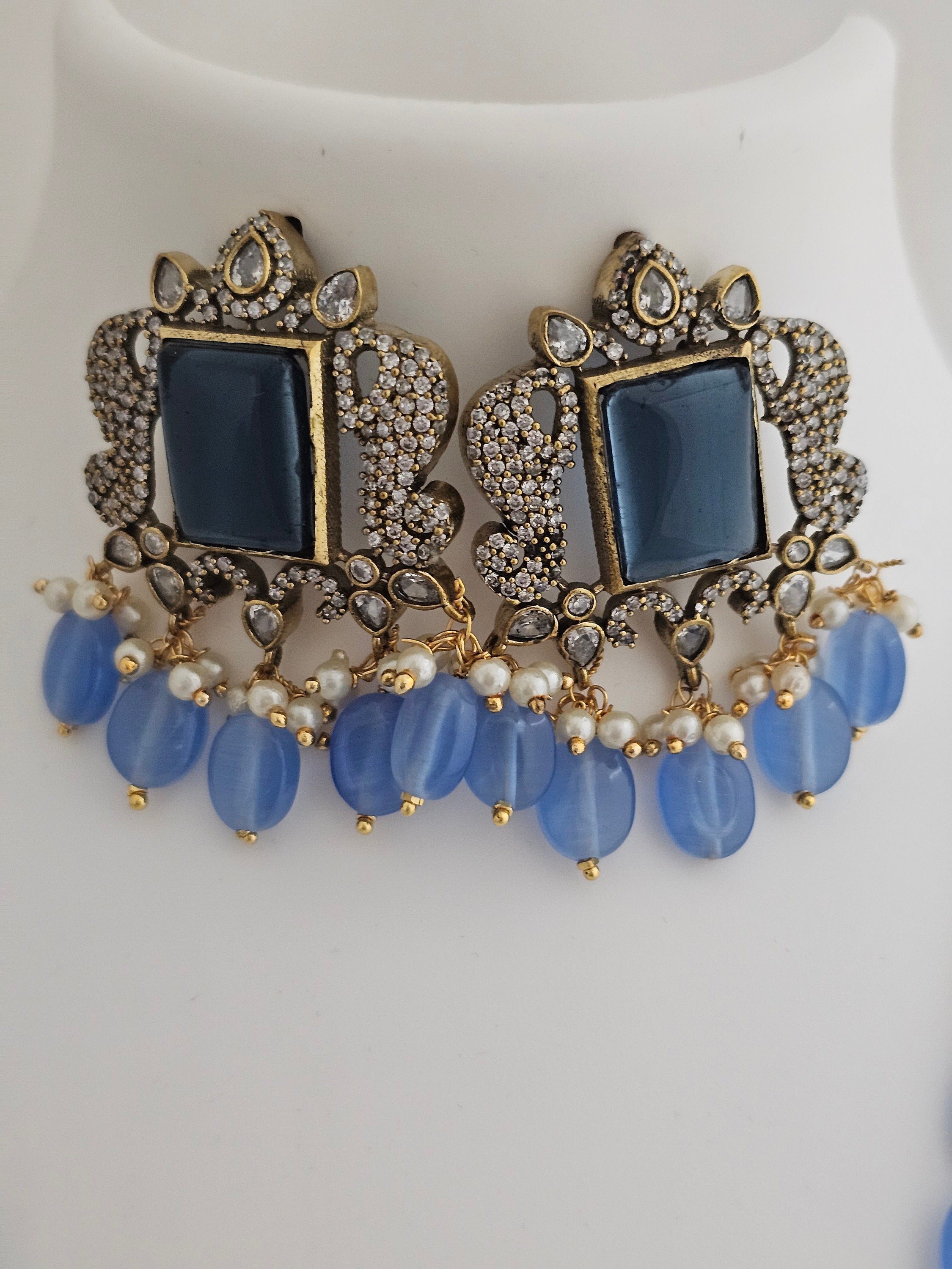 Premium Quality Triple layer Victorian pendent with Monalisa bead long mala with Beautiful Victorian Earrings