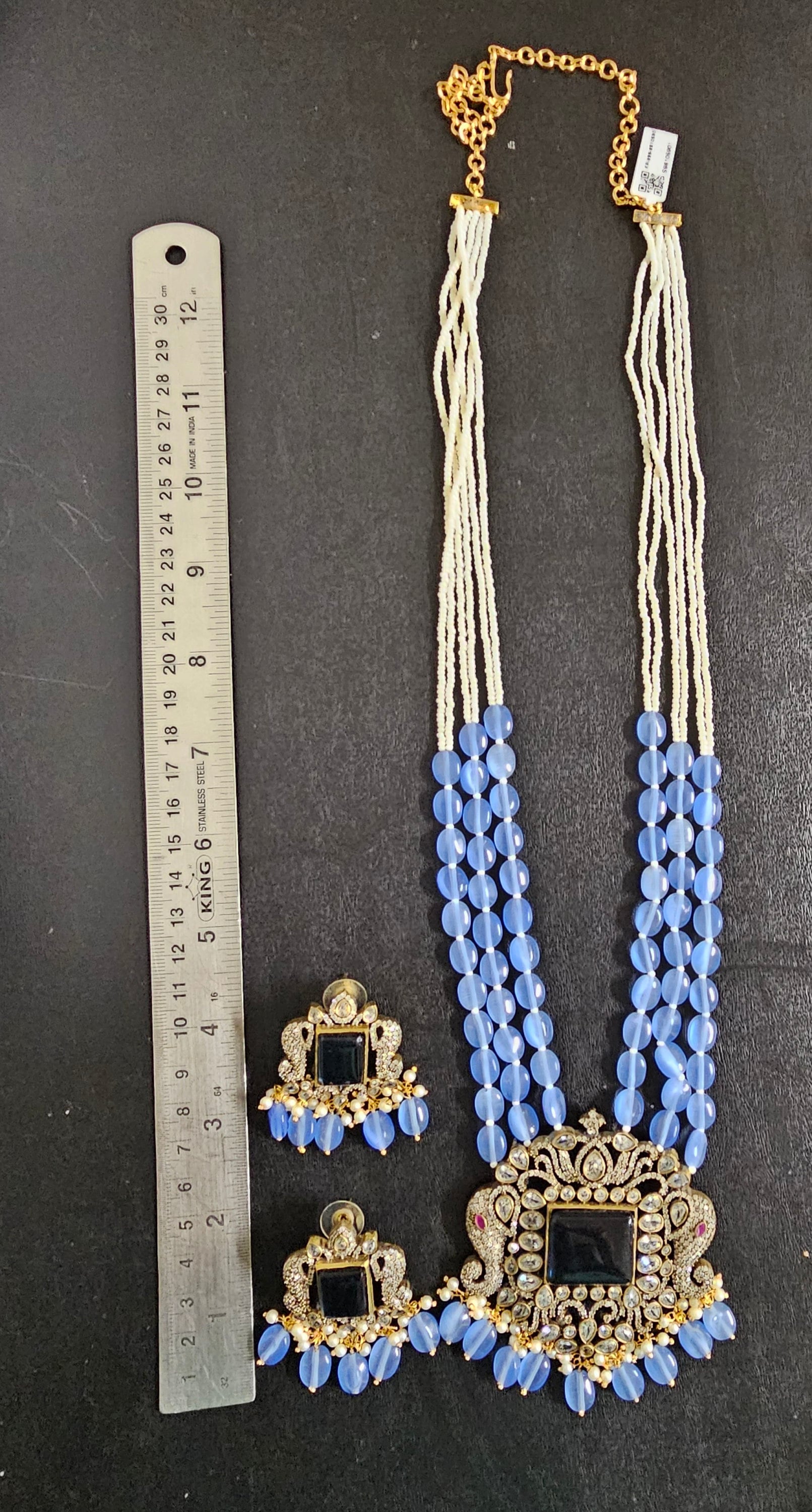 Premium Quality Triple layer Victorian pendent with Monalisa bead long mala with Beautiful Victorian Earrings