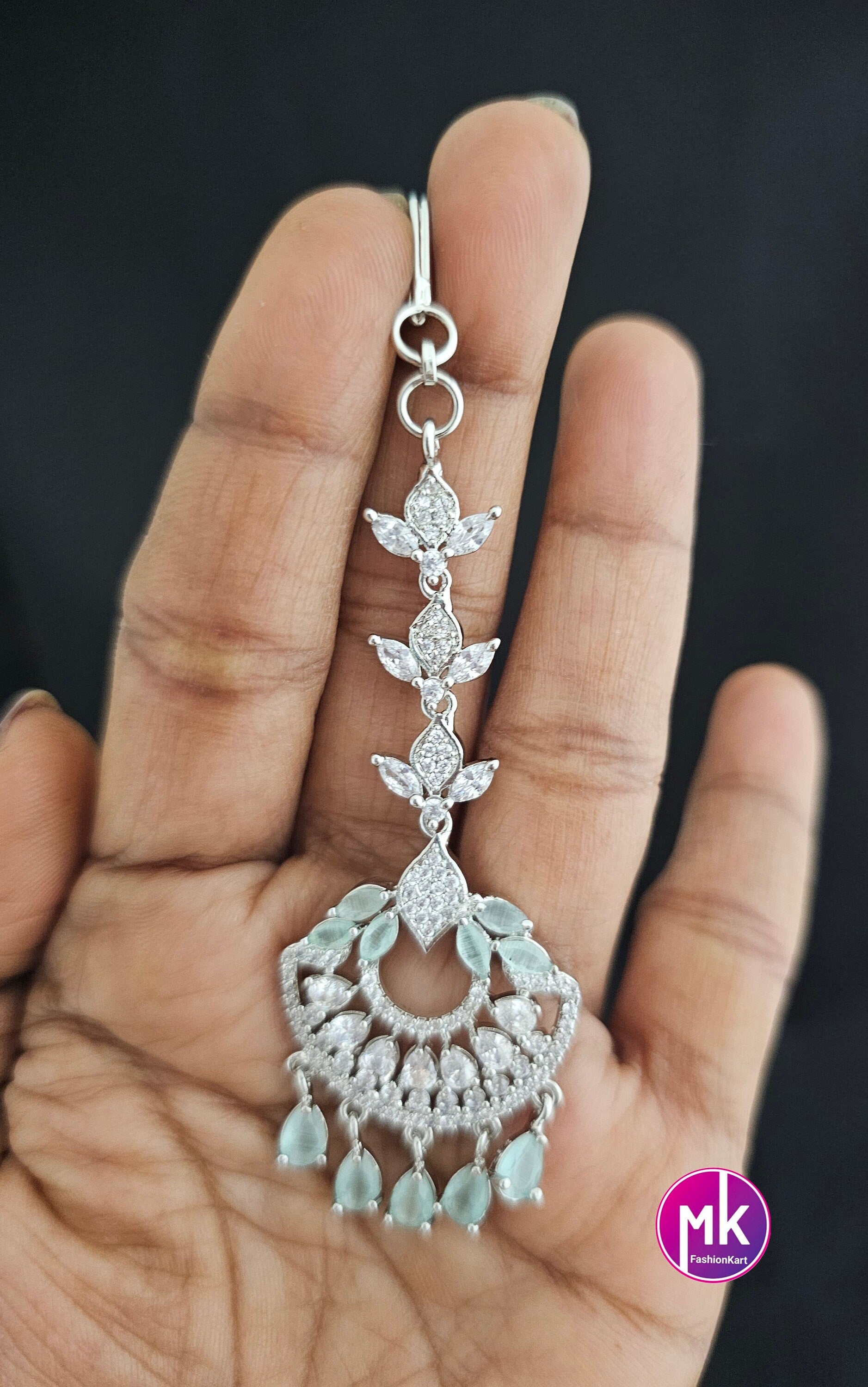 AD stone with Diamond finish with stone hanging Teel Green Tikka/Nethichutti