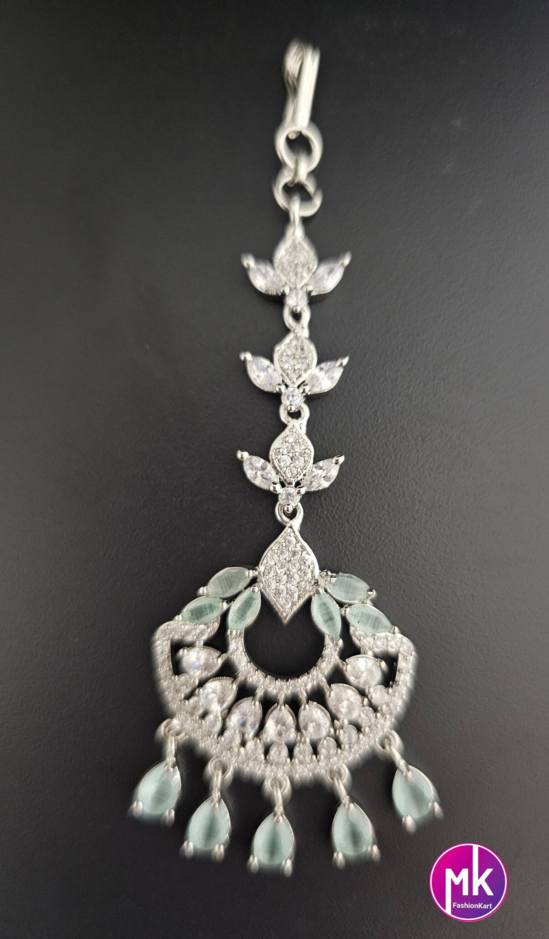 AD stone with Diamond finish with stone hanging Teel Green Tikka/Nethichutti