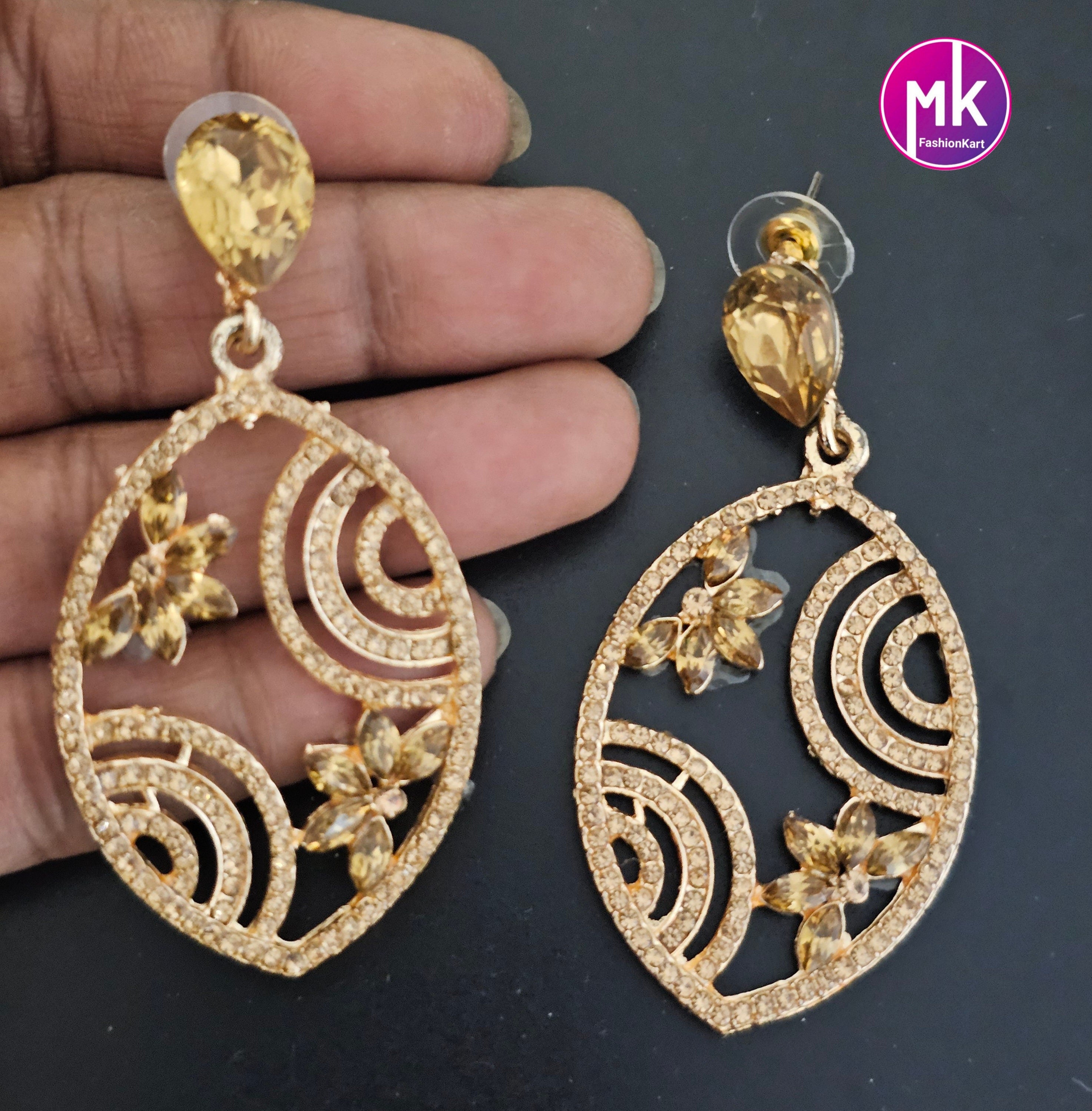 Bollywood Flower design Gold stone Earrings / Dangle Earrings