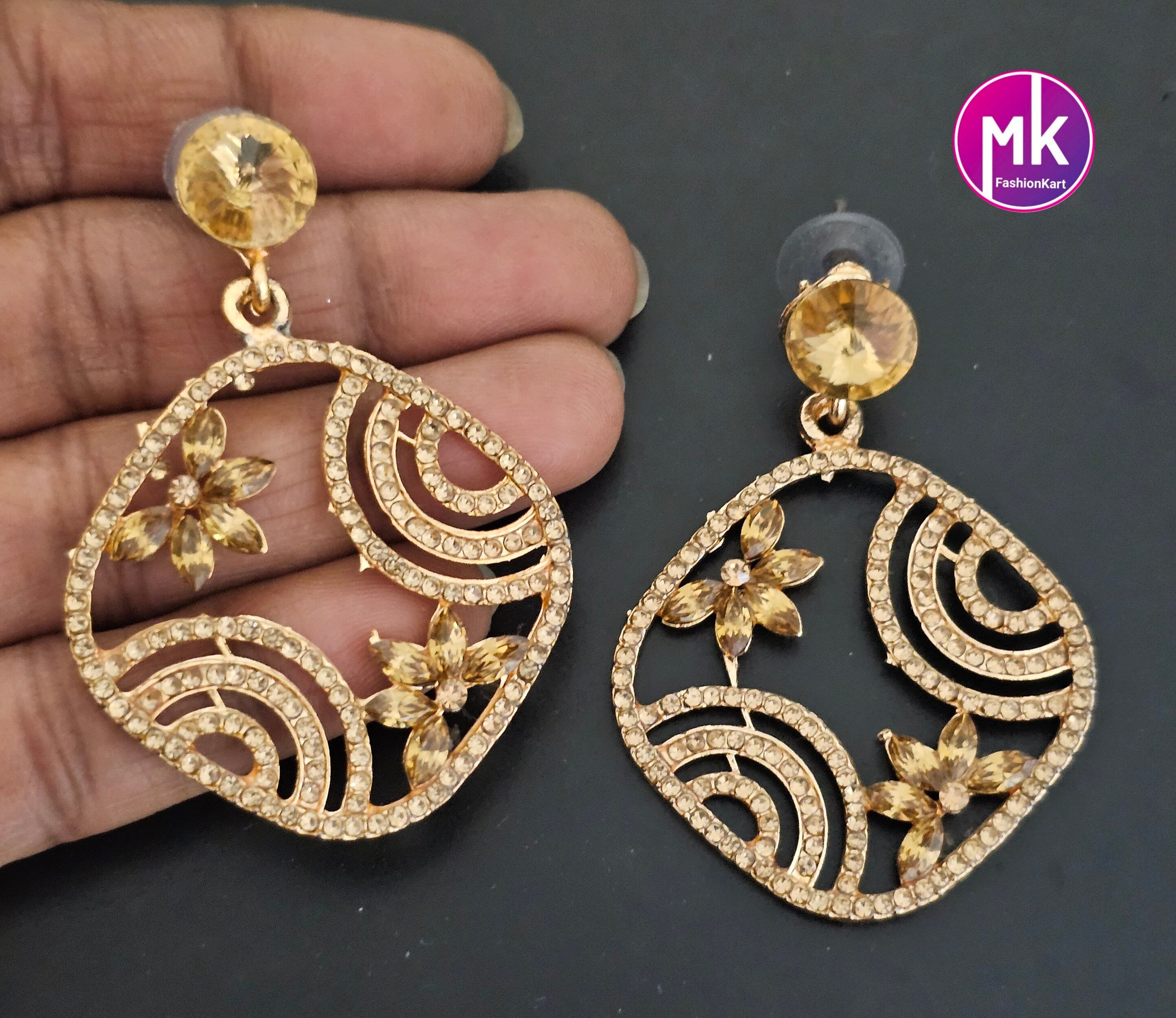 Bollywood Flower design Gold stone Earrings / Dangle Earrings
